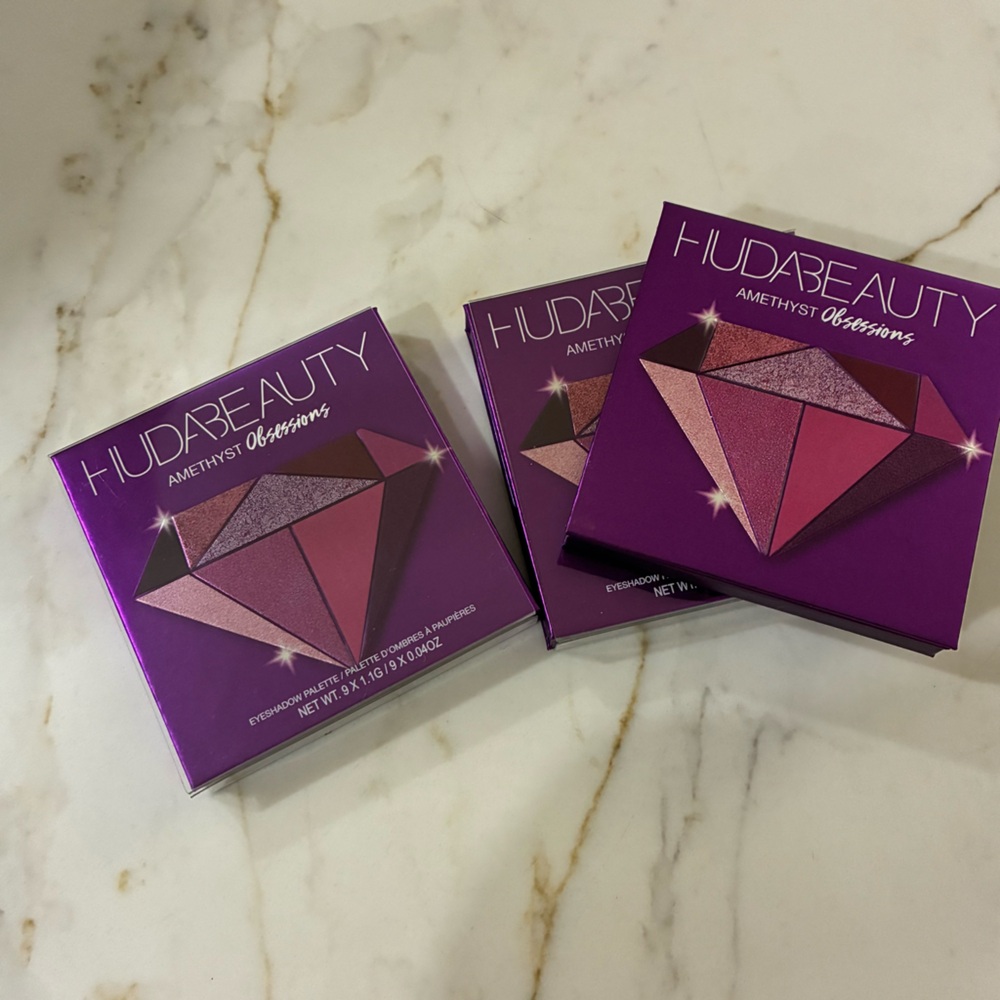 Huda Beauty Amethyst Obsessions eyeshadow palette. 9 colours. With mirror. New! - Picture 4 of 7